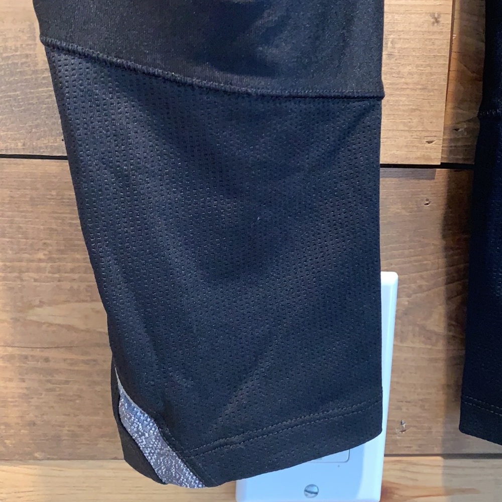 Women’s workout bottoms - Picture 10 of 16